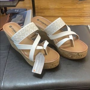 Wedge sandals